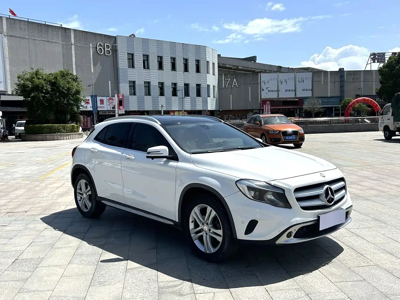 Mercedes-Benz GLA 2016 GLA 200 Dynamic фото 2