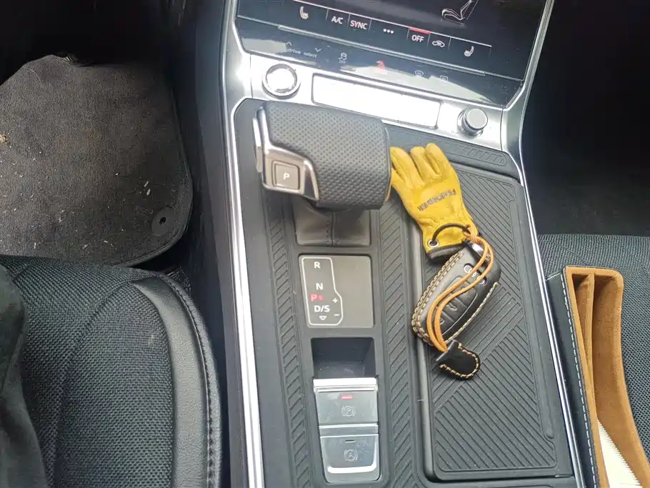 Audi A6L 2024 45 TFSI quattro Premium Dynamic фото 16