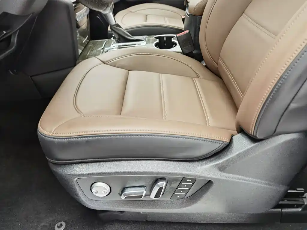 Haval H9 2016 2016 2.0T 4WD Luxury 7-seater
