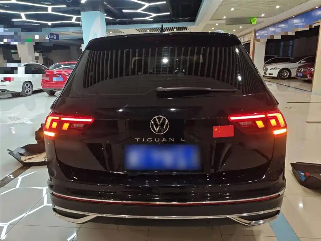 Volkswagen Tiguan L 2022 330TSI Automatic 2WD Comfort Edition фото 6