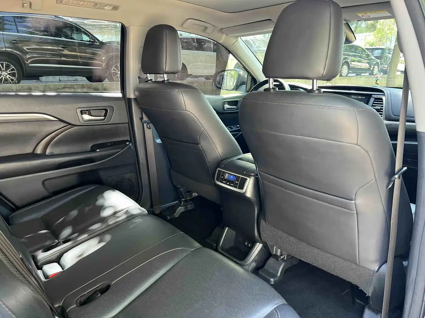 Toyota Highlander 2018 2.0T 4WD Ultimate 7-seater (China V) фото 16
