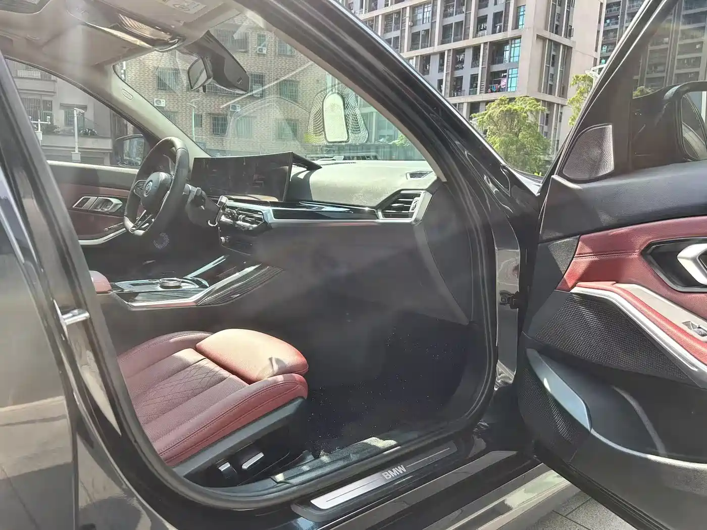 BMW i3 2023 eDrive 40 L Shadowline Package фото 9