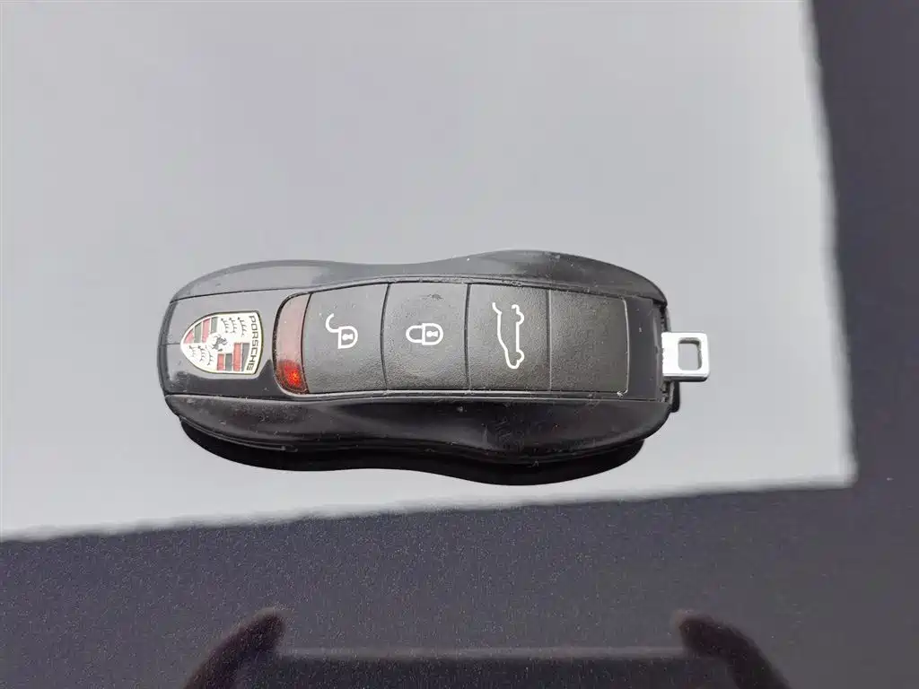 Porsche Cayenne 2011 Cayenne S 4.8L фото 19