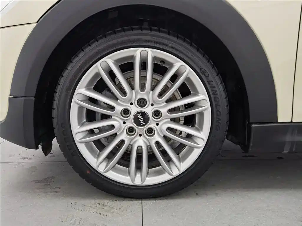 MINI 2016 1.5T COOPER Pioneer фото 17