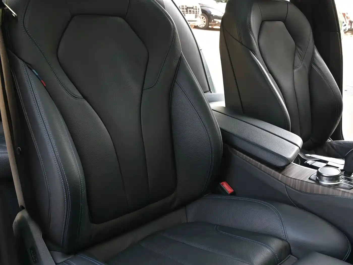 BMW 5 Series (Import) 2019 530i M Sport Package фото 18