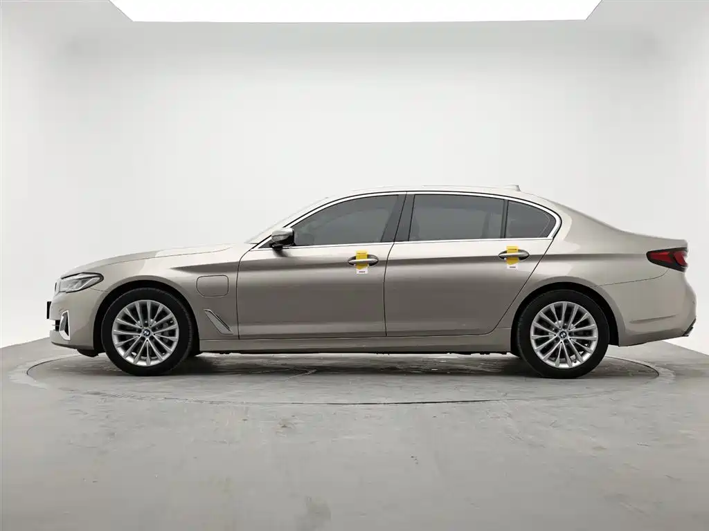 BMW 5 Series New Energy 2021 535Le Luxury Package фото 7