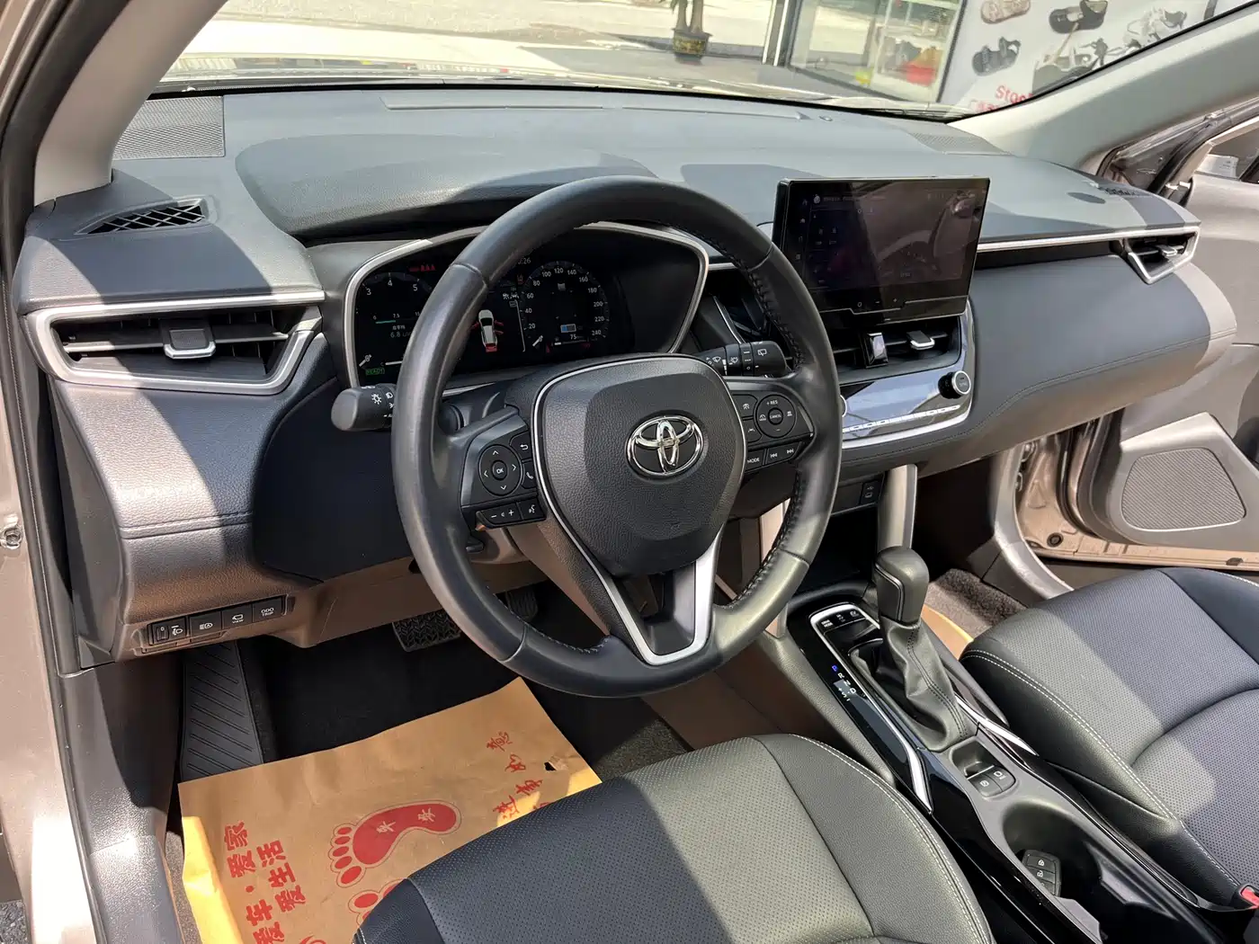 Toyota Frontlander 2023 2.0L Smart Hybrid Dual Engine Prestige Edition фото 9