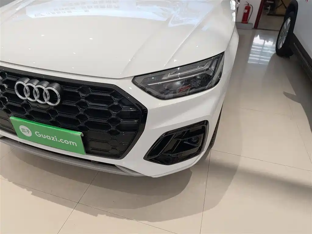 Audi Q5L 2022 Facelift 40T Luxury Dynamic фото 18