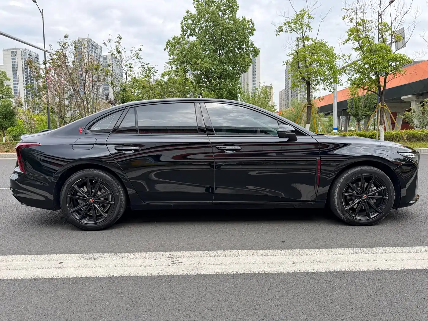Hongqi H5 2025 2.0T Automatic Mystic Shadow фото 22