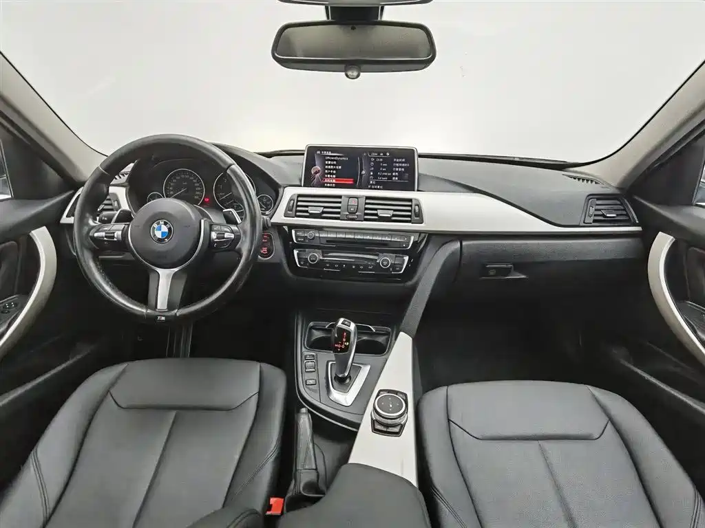 BMW 3 Series 2016 320i Fashion Model фото 5