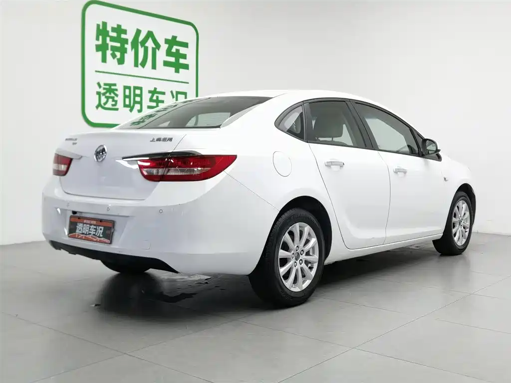 Buick Excelle 2013 GT 1.6L Automatic Fashion Edition фото 2