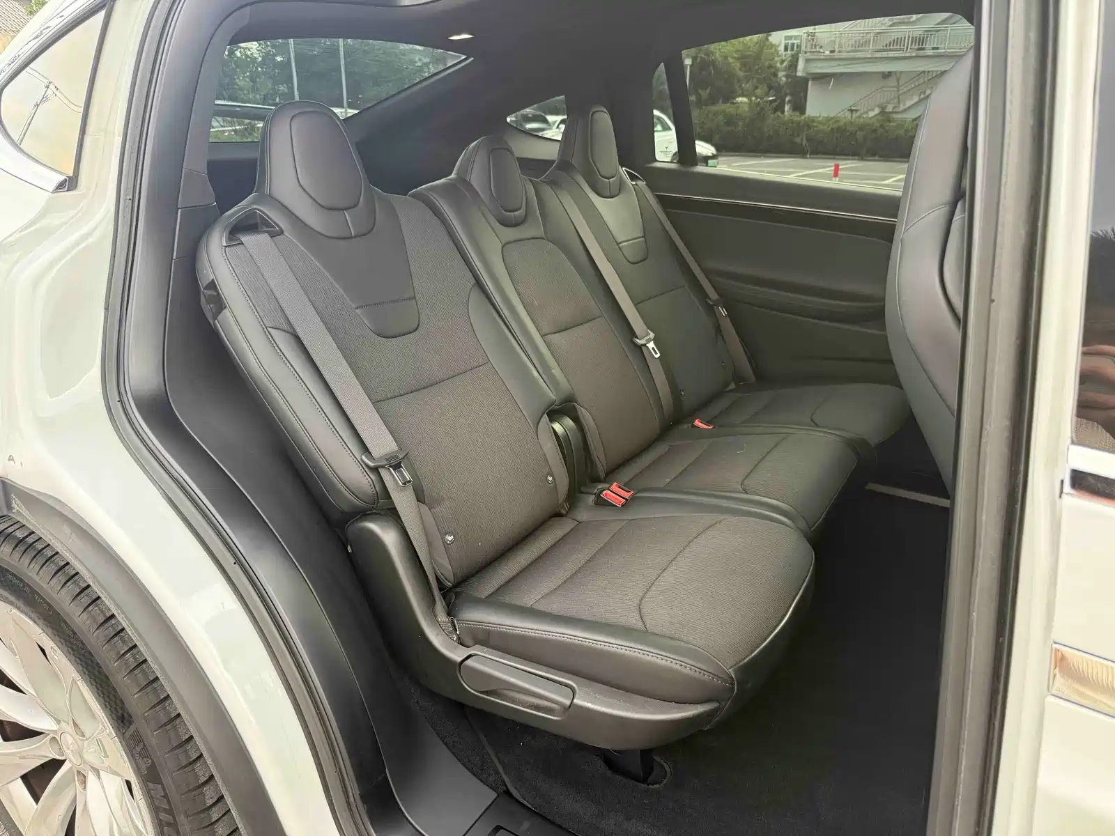 Фото 15 - Tesla Model X