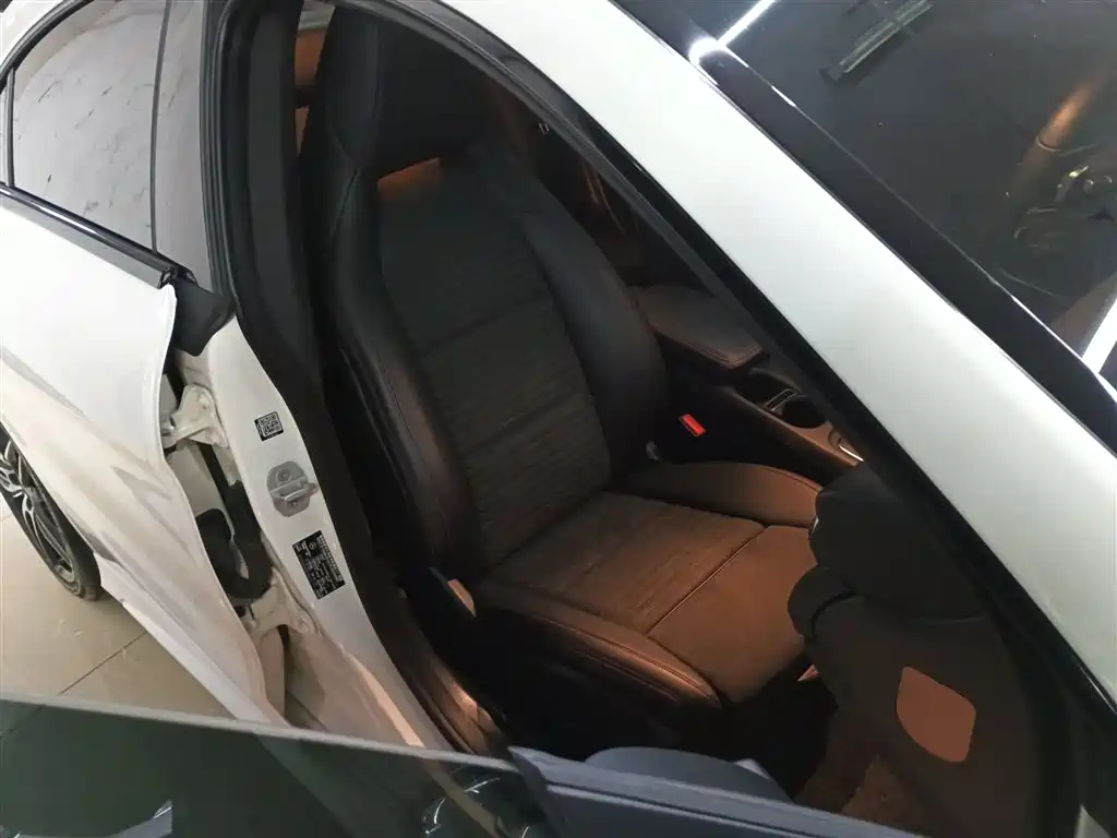 Mercedes-Benz CLA (Import) 2017 Facelift CLA 220 4MATIC фото 25