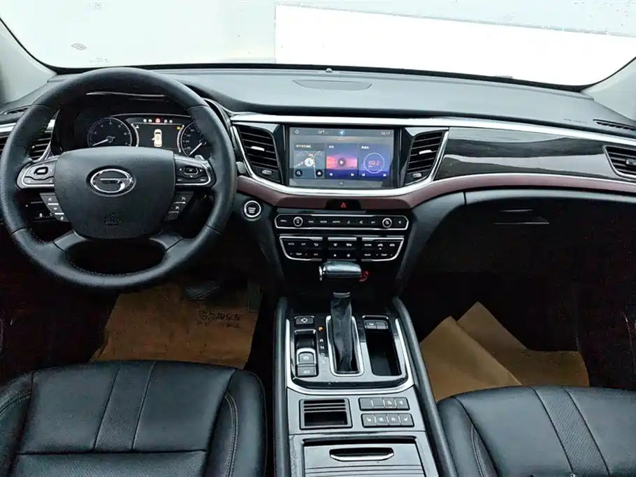 GAC Trumpchi Trumpchi GS8 2017 320T 2WD Luxury Smart Connect (7-seater) фото 12
