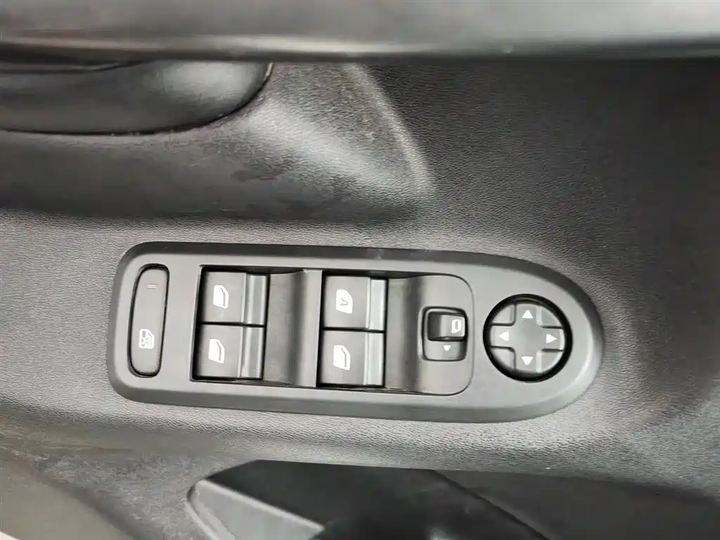 Citroën C3L 2020 Model 190THP Automatic Wisdom Edition фото 9
