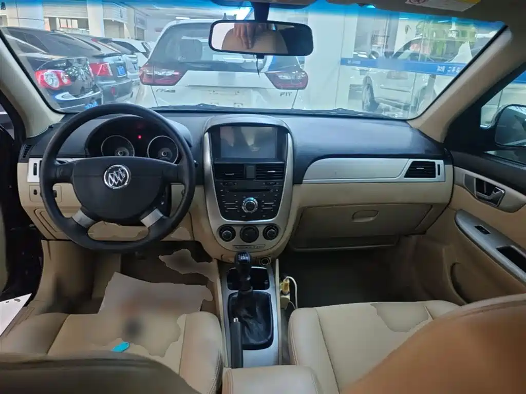 Buick Excelle 2013 1.5L Manual Classic Edition фото 10