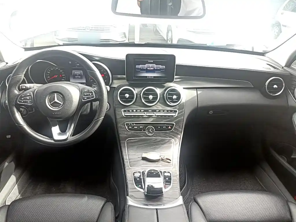 Mercedes-Benz C-Class 2016 C 200 L Sport фото 10