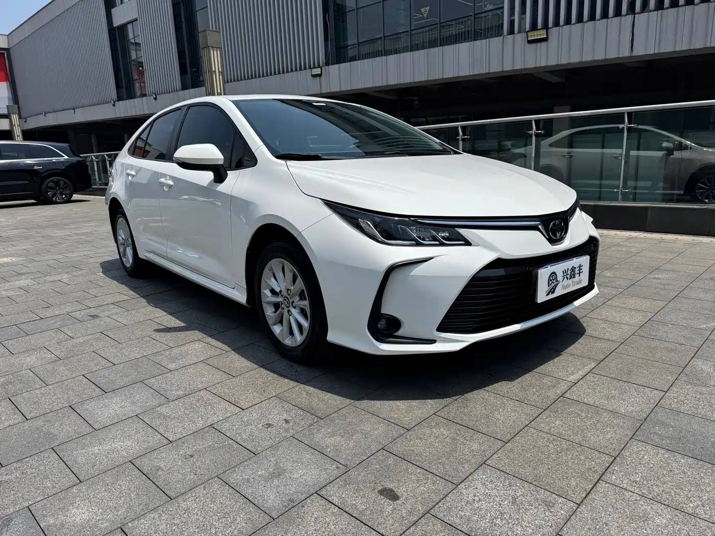 Toyota Corolla 2021 1.2T S-CVT Luxury Edition фото 3