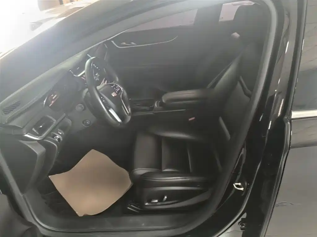 Cadillac XTS 2018 28T Technology фото 15