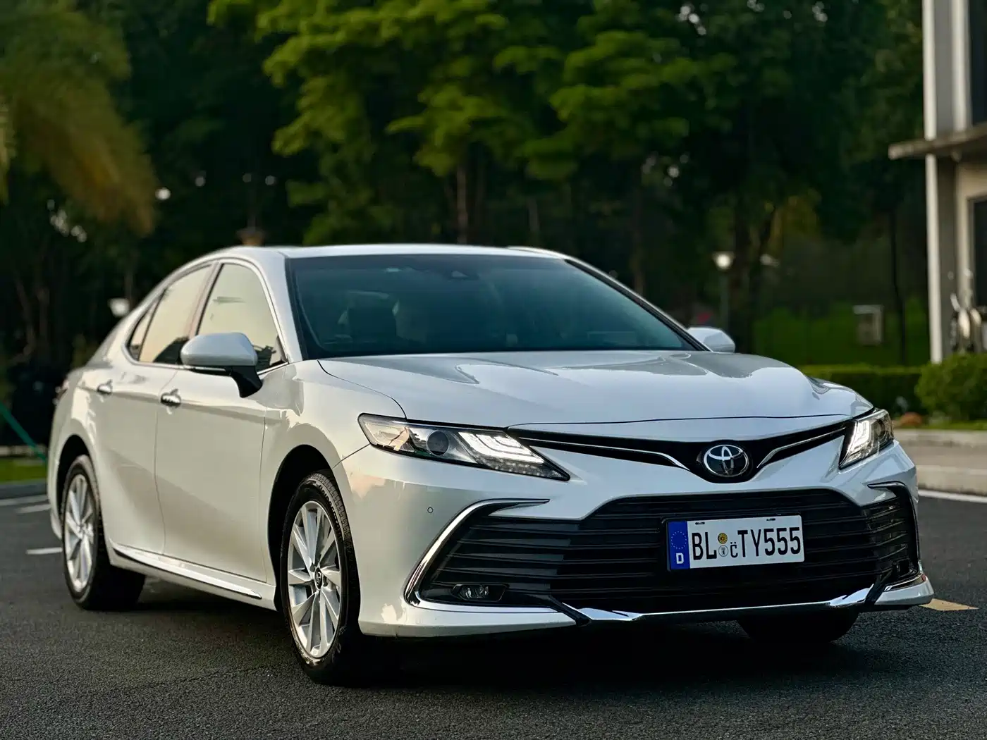 Toyota Camry 2023 2.0G Luxury Edition фото 3