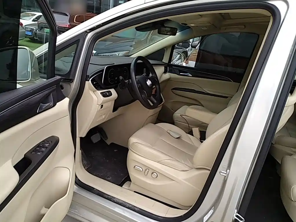 BUICK GL8