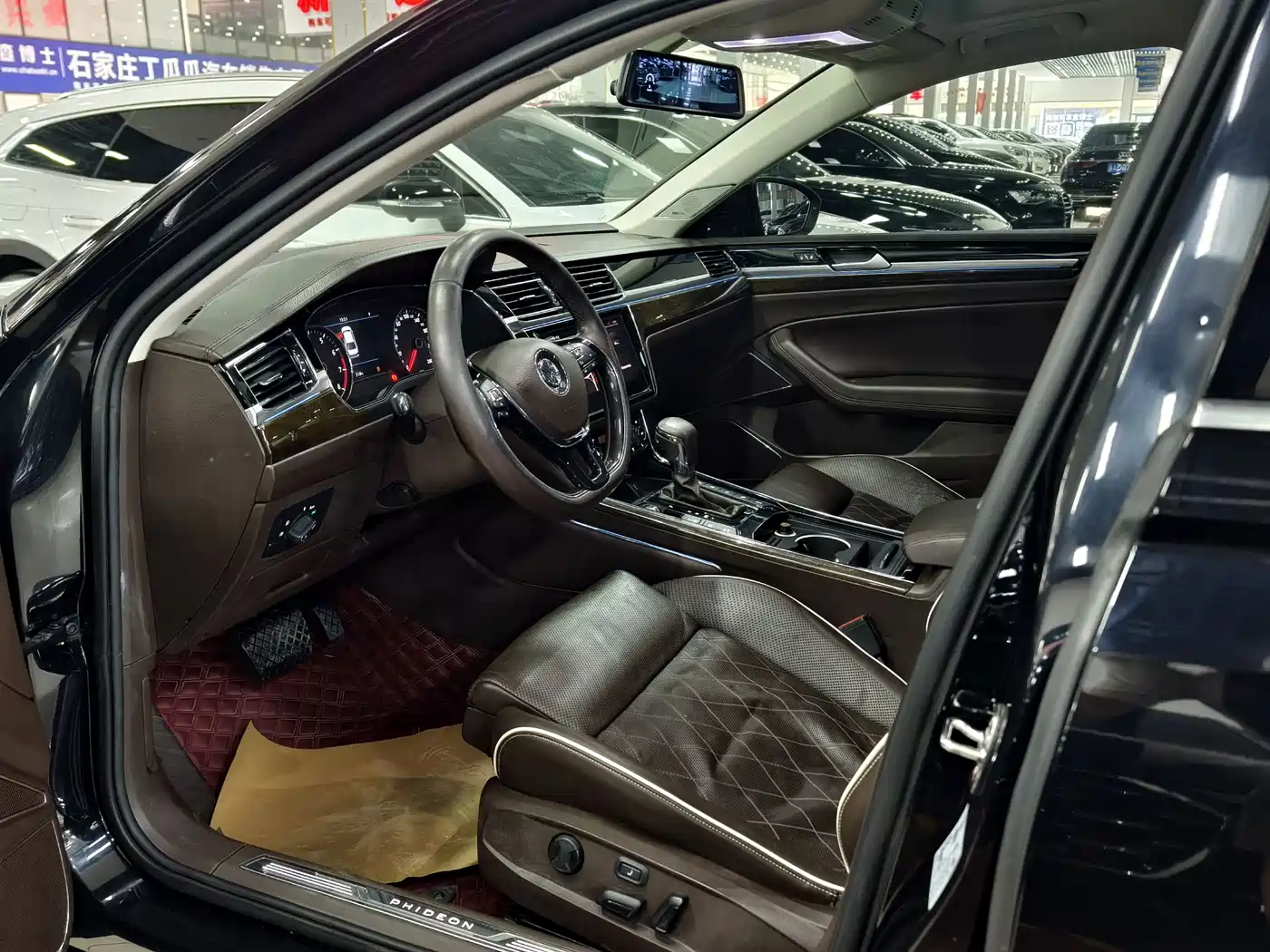 Volkswagen Phideon 2018 Facelift 380TSI FWD Flagship фото 7