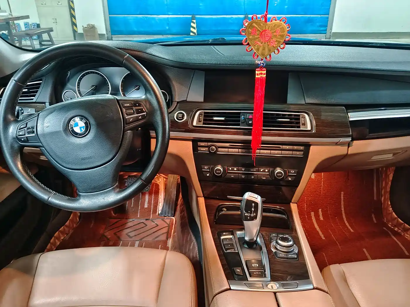 BMW 7 Series 2011 730Li Elegance фото 9