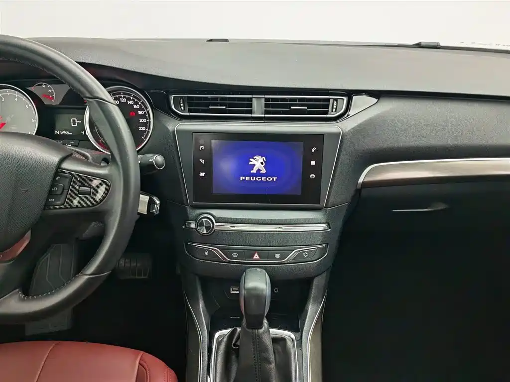 Peugeot 408 2018 Facelift 350THP Automatic Luxury фото 12