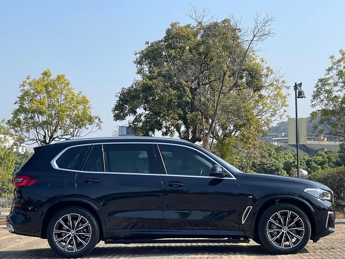 BMW X5 2022 xDrive 30Li Premium M Sport Package фото 24
