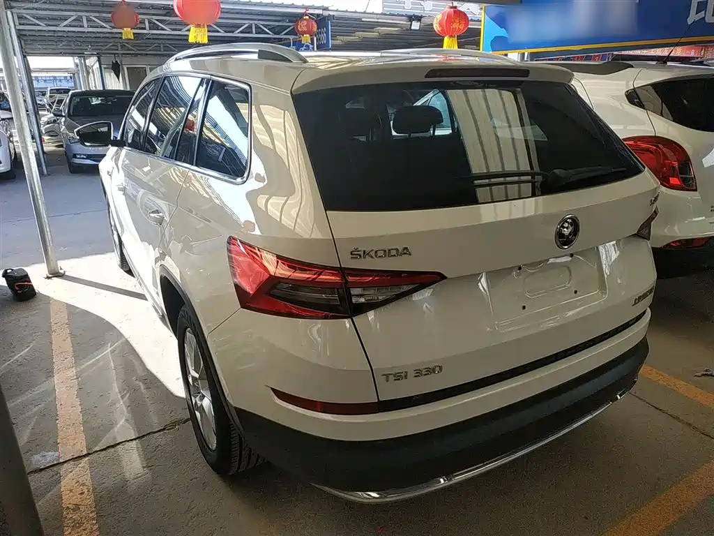 Škoda Kodiaq 2017 TSI330 7-seater 2WD Luxury Edition фото 5