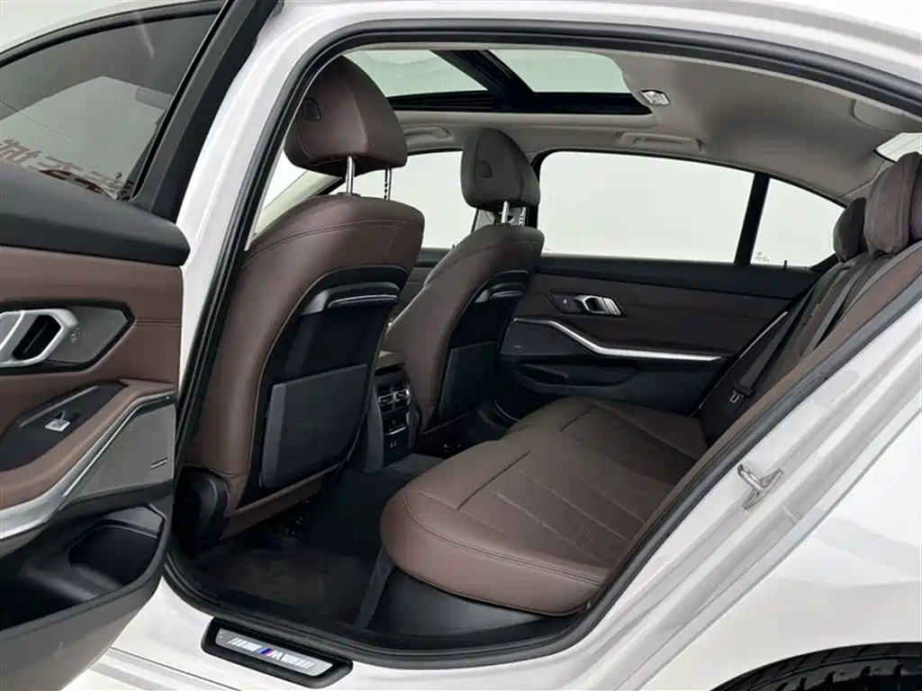 BMW 3 Series 2022 Facelift 325Li M Sport Shadow Edition фото 6