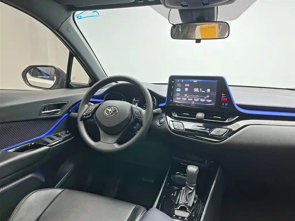 Toyota IZOA 2020 2.0L Yi Xiang Edition фото 21