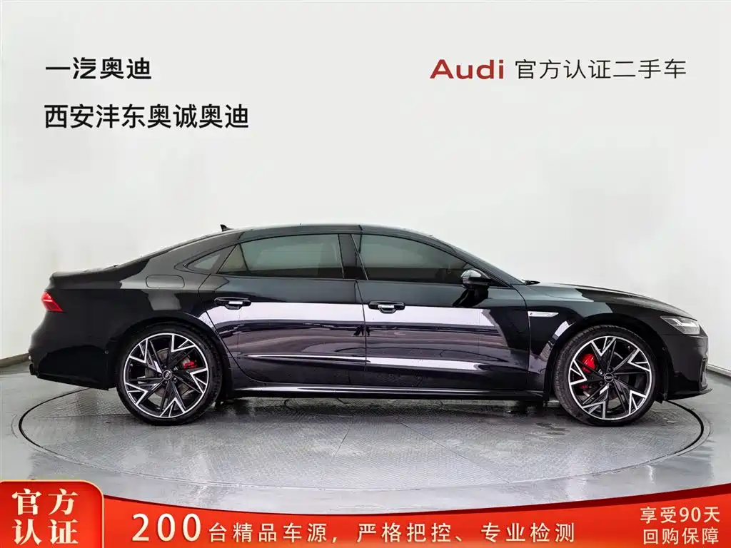 Audi A7L 2024 45 TFSI quattro S-line Black Warrior Edition фото 3