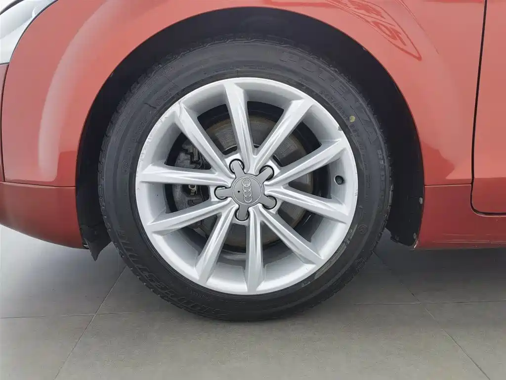 Audi TT 2011 TT Coupe 2.0TFSI фото 17