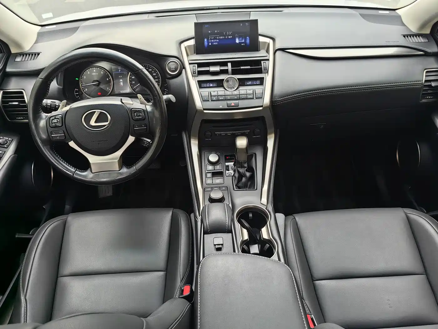 Lexus NX 2015 200t AWD F Sport фото 17