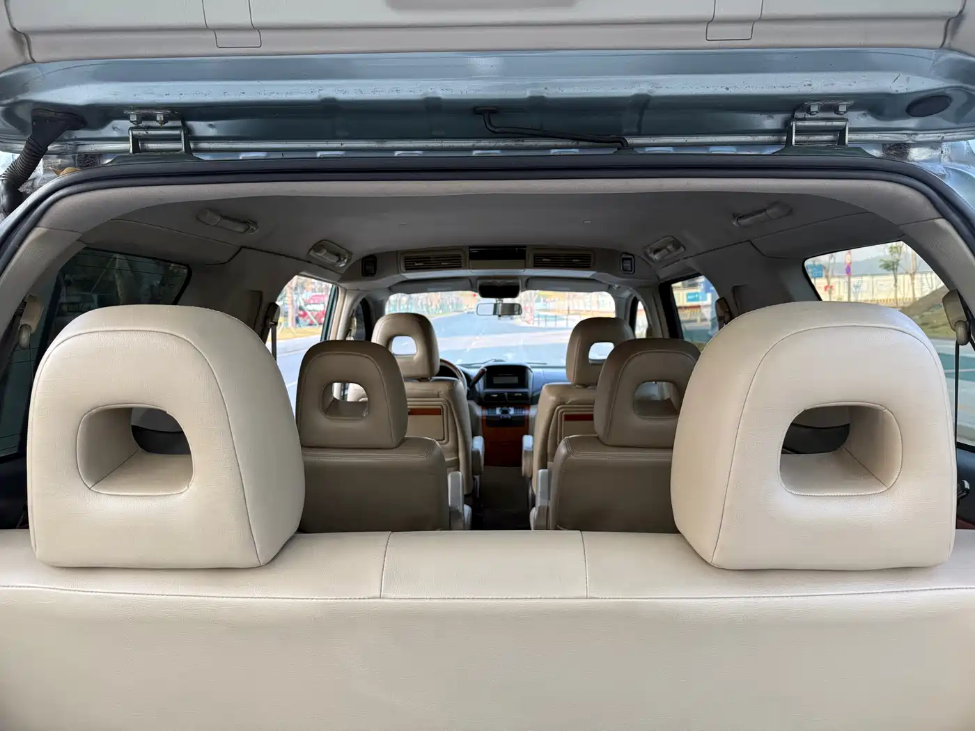 Dongfeng Yuxuan 2010 2009 2.5L Auto Luxury Edition