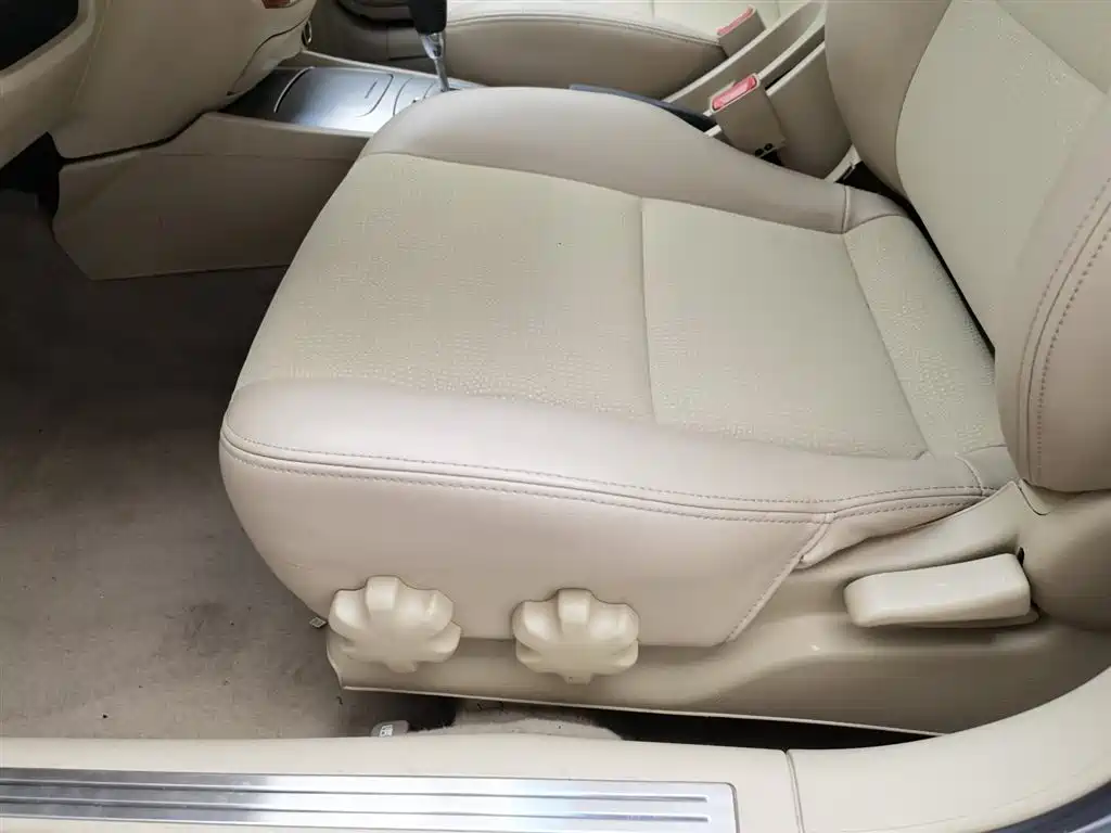 Buick Excelle 2011 1.6LX-AT фото 20