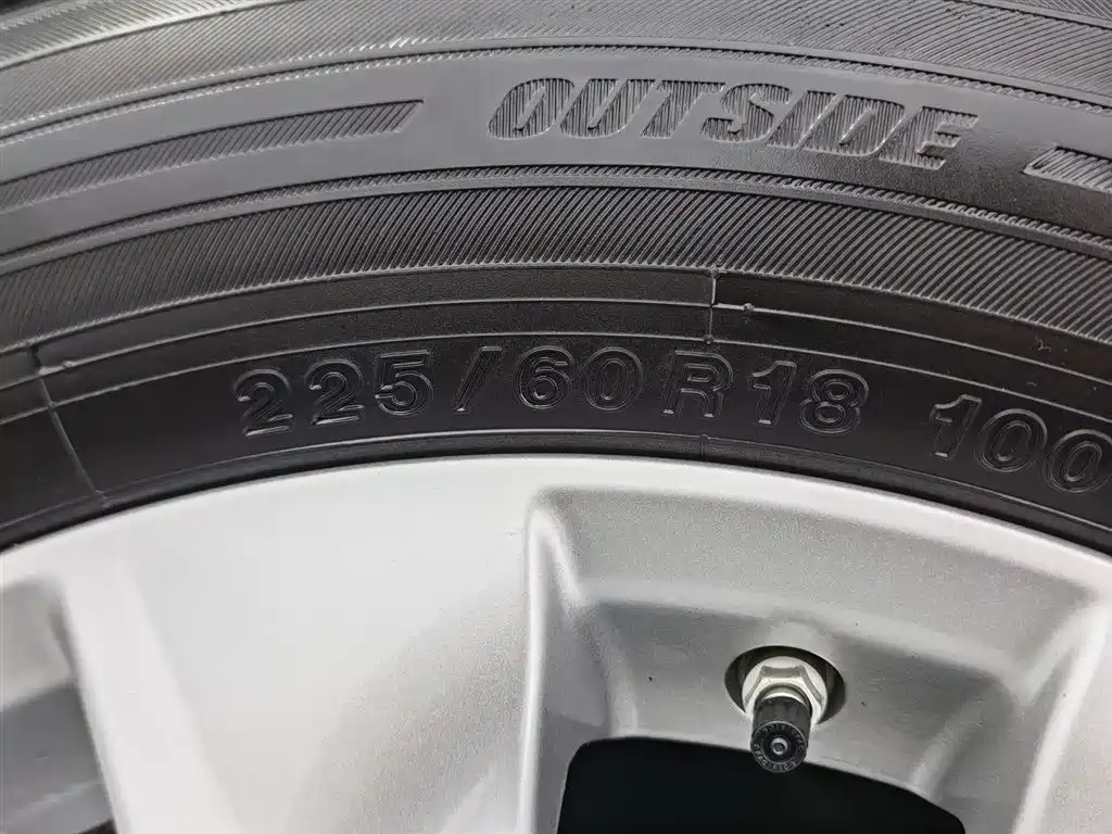 Toyota Wildlander 2022 2.0L CVT FWD Leading Edition фото 24