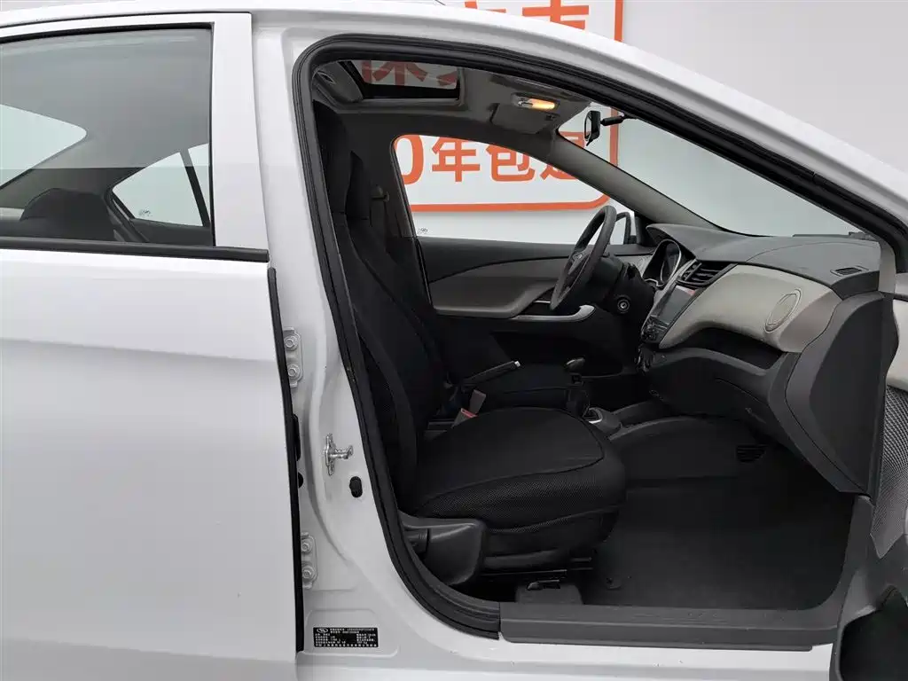 Chevrolet Sail 2015 Sail 3 1.5L Manual Ideal Sunroof Edition фото 23