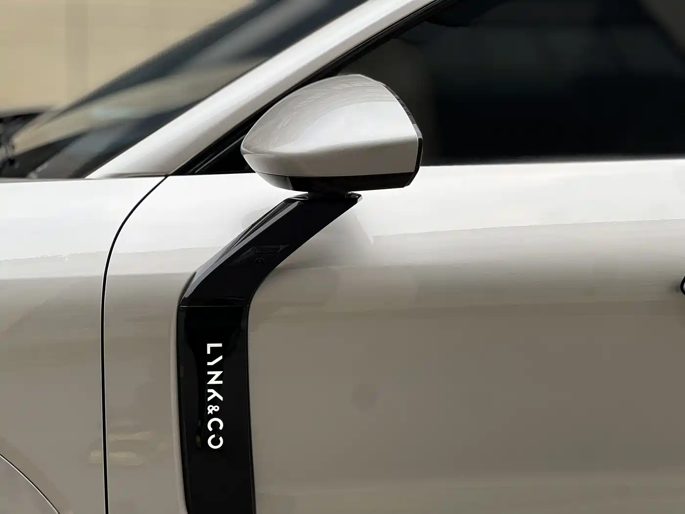 Lynk & Co 08 EM-P 2023 120km Long Range Halo фото 24