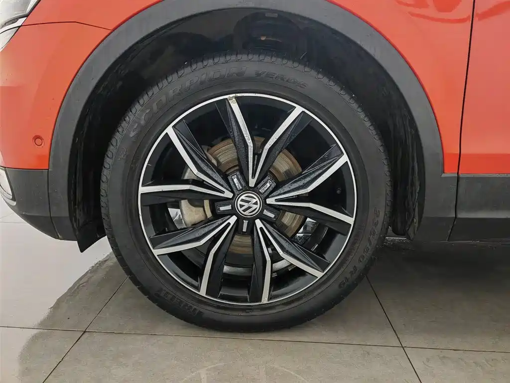 Volkswagen Tiguan L 2018 330TSI Automatic 2WD Flagship Edition фото 17