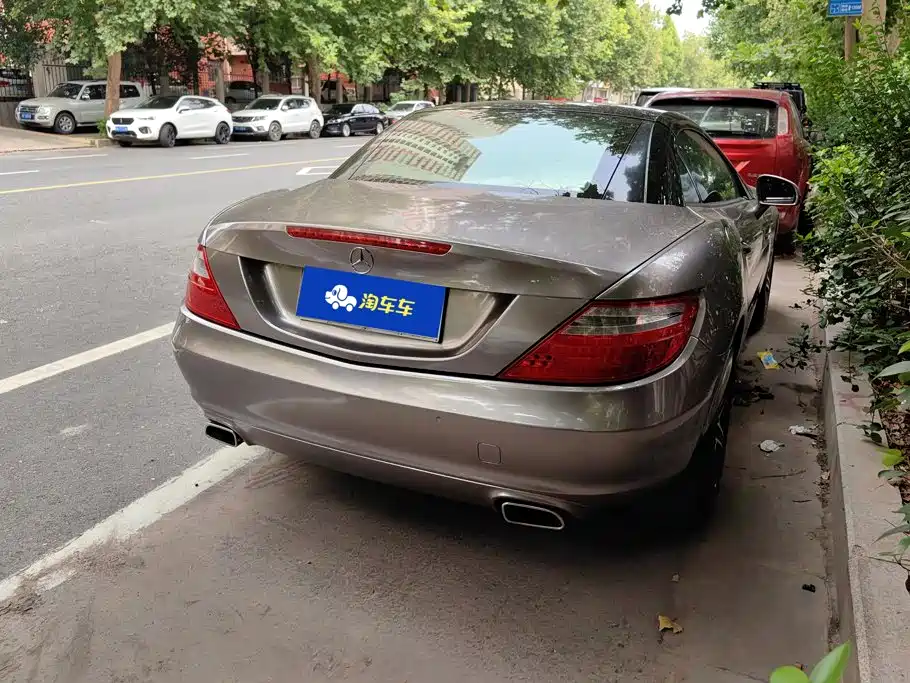 Mercedes-Benz SLK-Class 2012 2011 SLK 200 Fashion