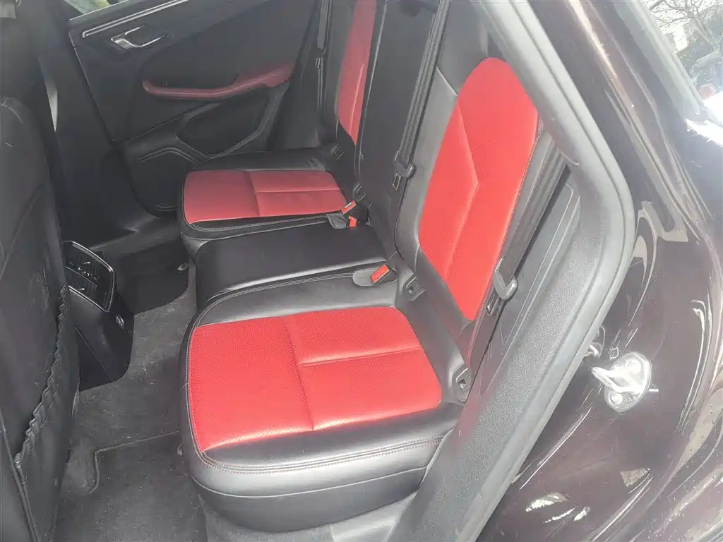 Porsche Macan 2017 Macan 2.0T фото 13