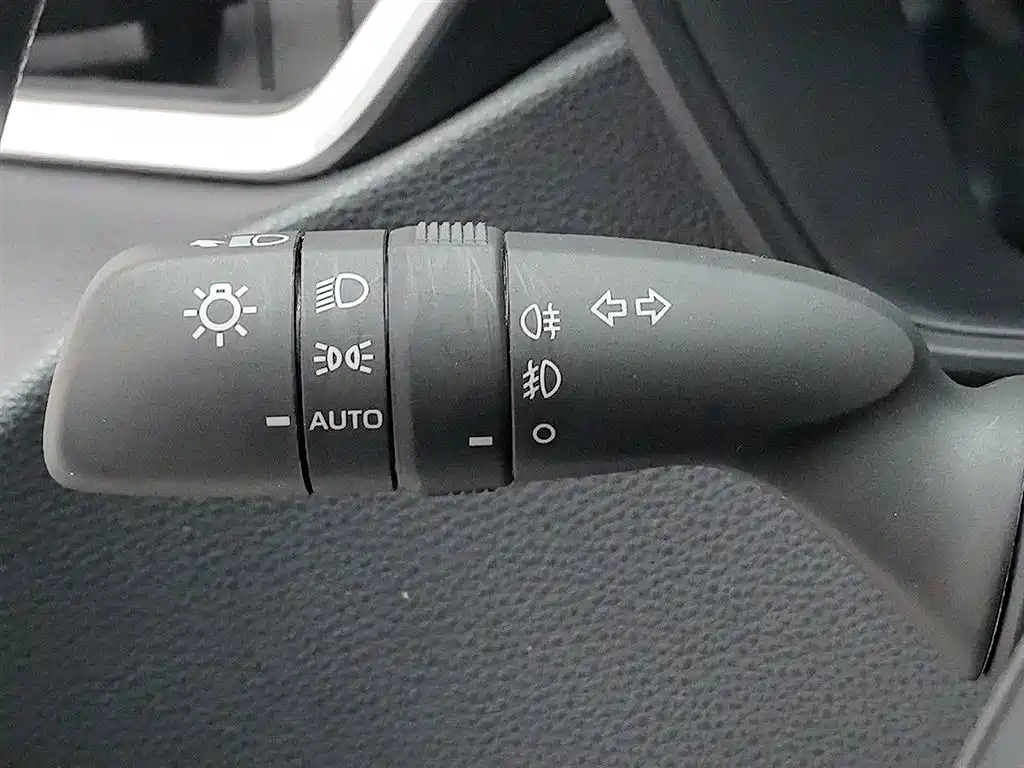 Toyota Corolla 2023 1.5L Pioneer Edition фото 21