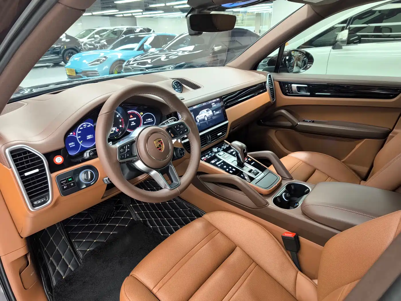 Porsche Cayenne New Energy 2021 Cayenne E-Hybrid 2.0T фото 15
