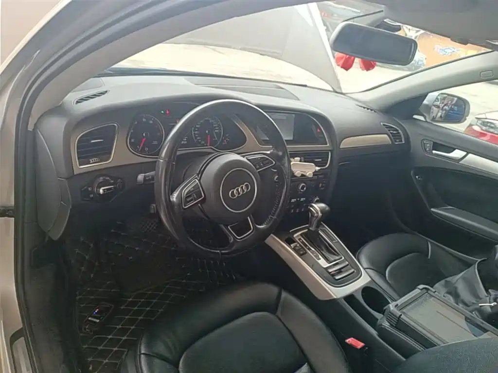 Audi A4L 2015 35 TFSI Auto Standard фото 10