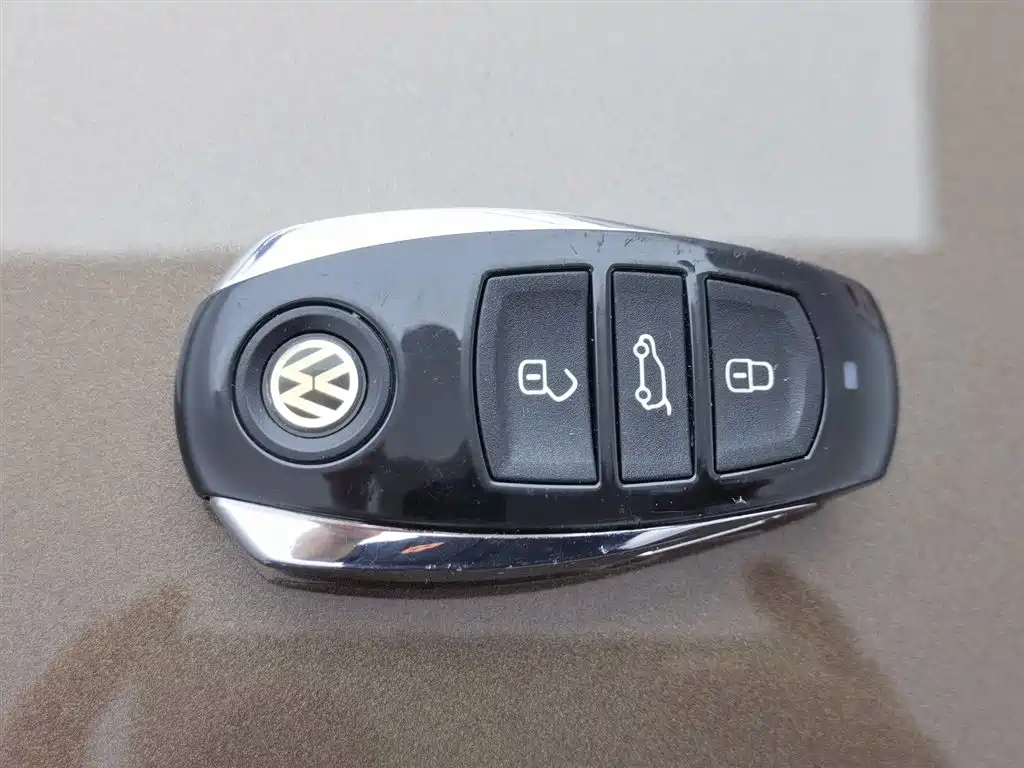 Volkswagen Touareg 2011 3.0TSI Standard фото 19