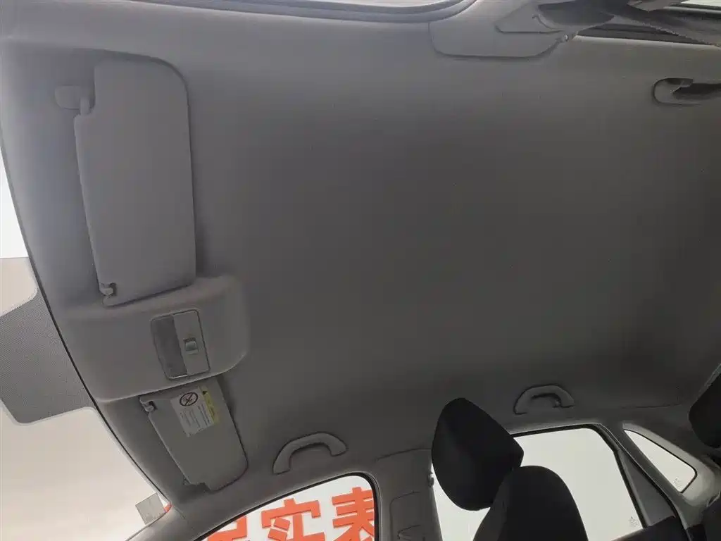 Volkswagen Polo 2016 1.4L Automatic Trend фото 14