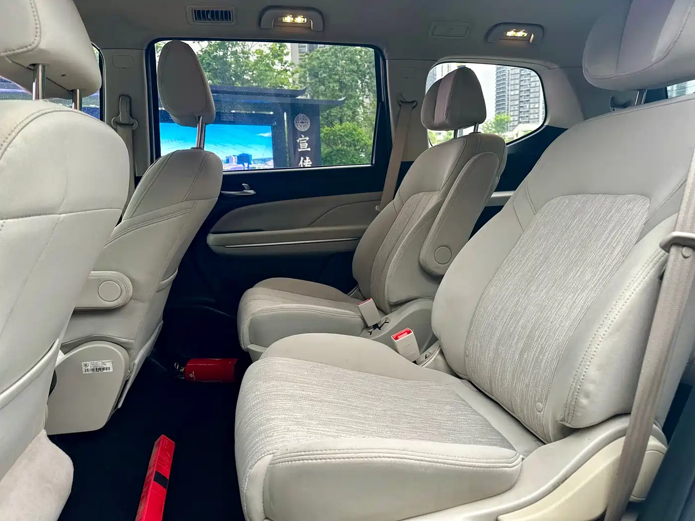 GAC Trumpchi Trumpchi M6 2021 270T DCT Elite Edition (7-Seater) фото 8