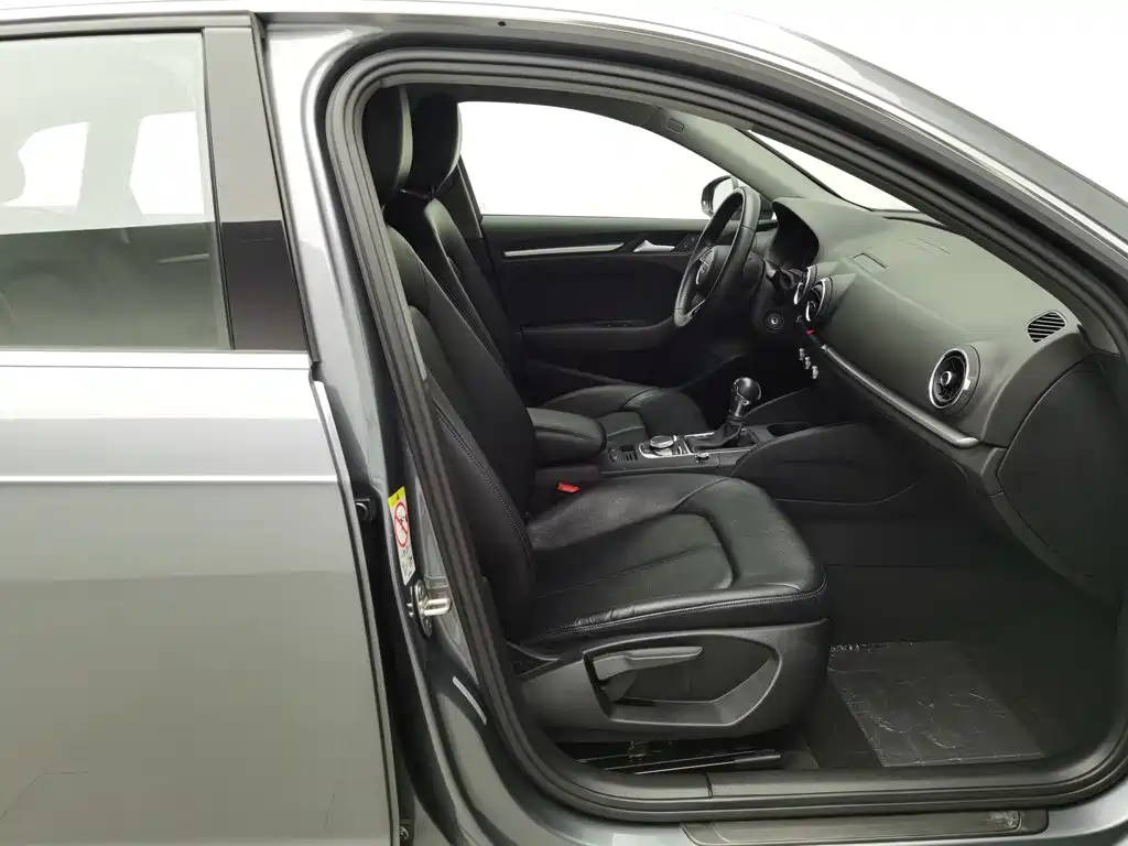 Фото 23 - Audi A3